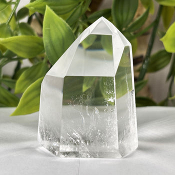 Clear Quartz Gemstone Tower Point - RPO595