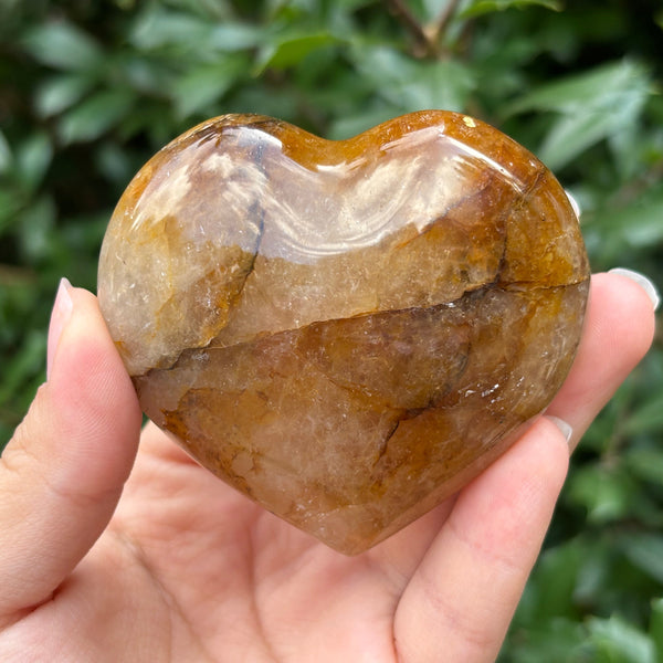 Heart-shaped Golden Healer Quartz crystal gemstone - RSH319