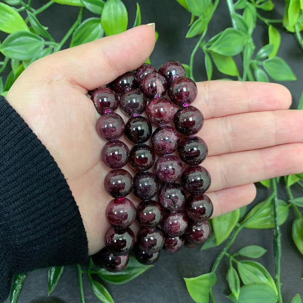 Natural Garnet Gemstone Round Bead Unisex Handmade Stretch Bracelet - Gem Avenue Wholesale