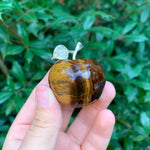 Apple-Shaped Crystal Stone Carving for Luck, Meditation & Home Decoration - RSH218